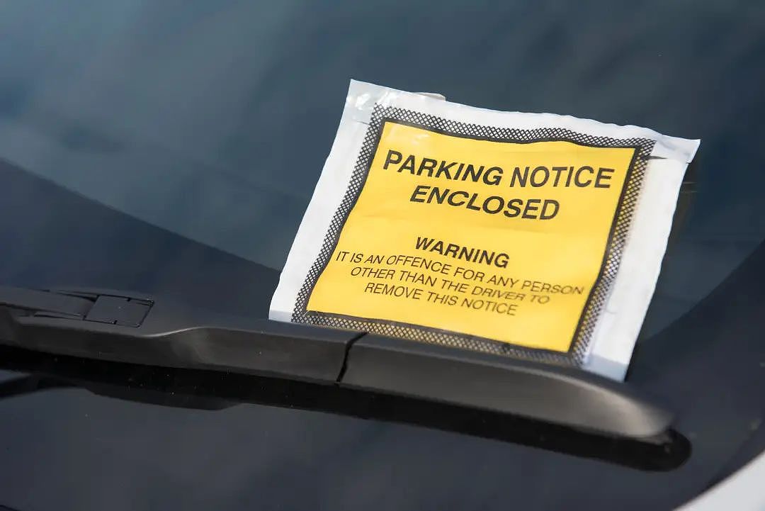 澳洲网友提醒：这类停车罚款，根本不用交！评论区：罚单扔垃圾桶！（组图） - 9