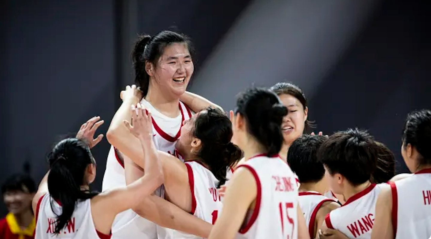 2.2米“女版姚明”张子宇终败阵！女篮U18亚洲杯中国负澳洲获亚军（组图） - 12