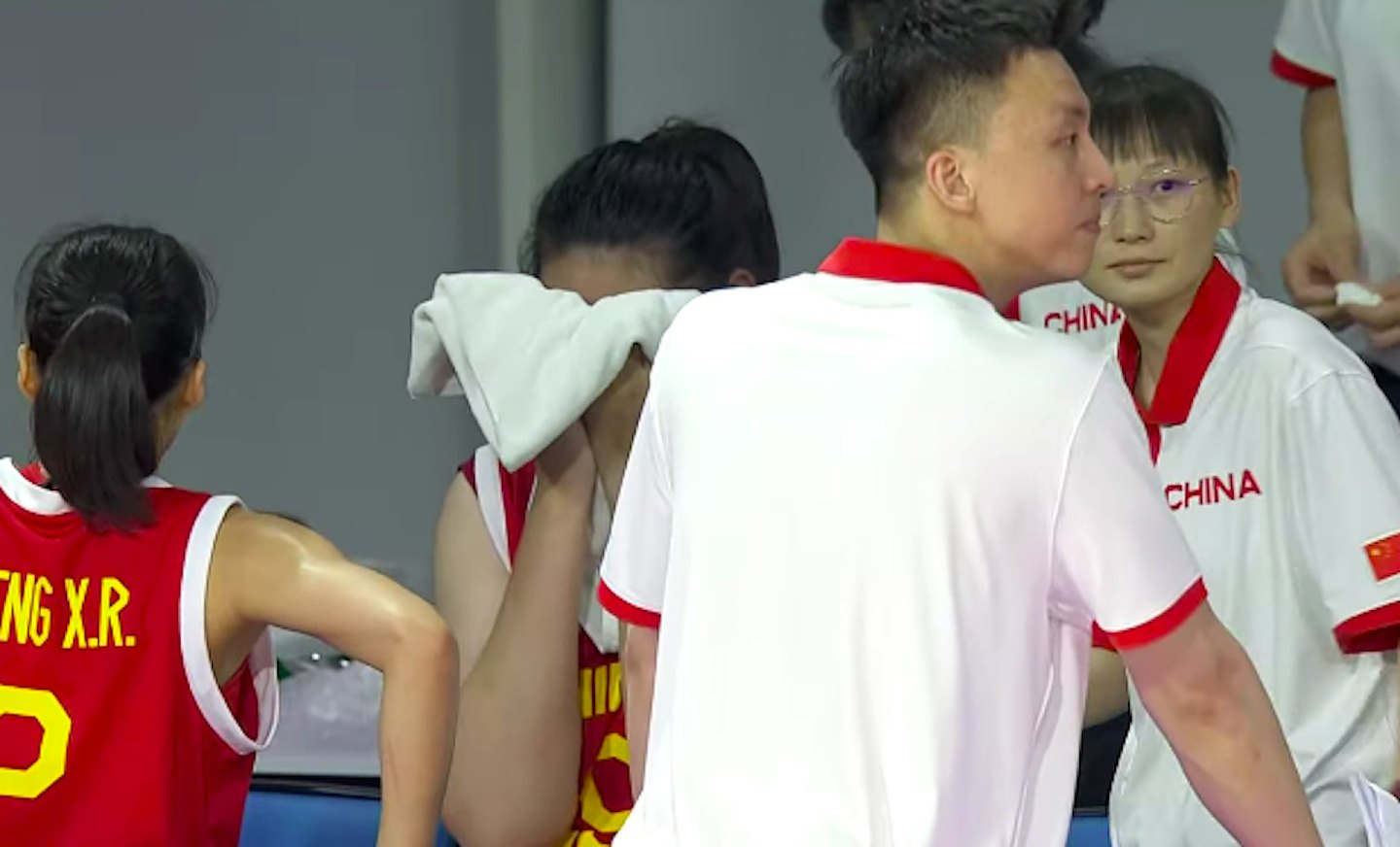 2.2米“女版姚明”张子宇终败阵！女篮U18亚洲杯中国负澳洲获亚军（组图） - 10