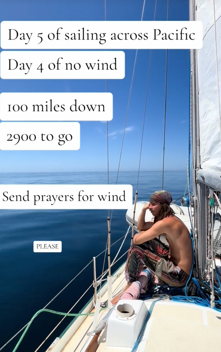 男子用一艘小船独自闯海洋，网友看到他的定位后吓呆：哥你这是作死（组图） - 17