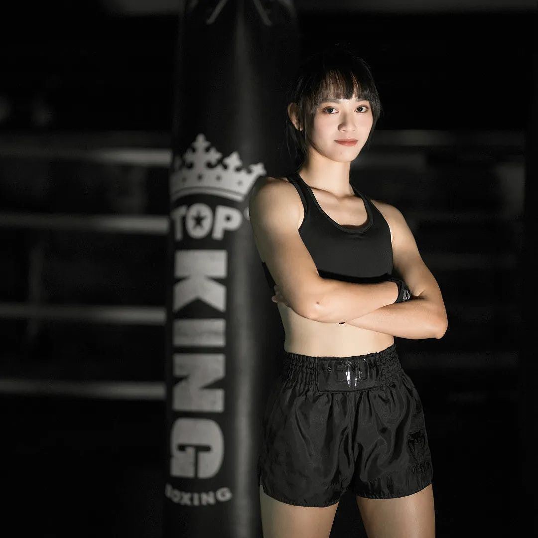最强举牌女郎？日本美女换装上场39秒KO对手，曾参演香港电视剧（组图） - 12
