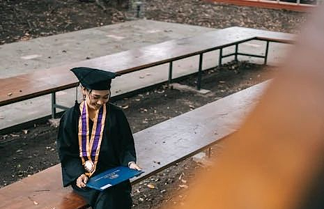 多名澳洲留学生考上海公务员！留学的尽头是考公？出国热转向了回流潮（组图） - 5