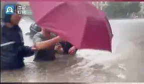 全网哗然！美女车主怒斥官方用她的私家车摆拍宣传洪水救人（视频/组图） - 3