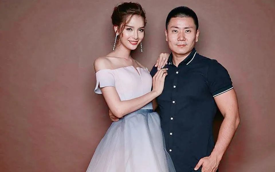 和泰国“最美变性人”结婚9年后，北京爷们儿自曝：在500W别墅里的生活，太得劲儿了（组图） - 24