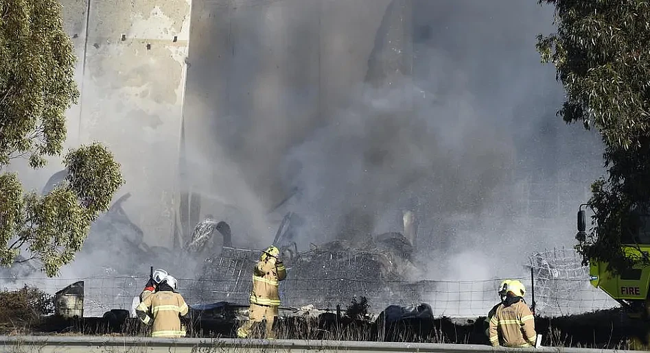 毒烟弥漫！澳大型化工厂大爆炸，巨大火球被炸飞上天；多个地区受污染，华人亲眼目击，网上疯传惊悚视频（组图） - 12