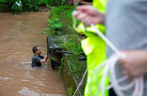 重庆垫江县暴雨已致6死、4.3万人受灾，直接经济损失8235万（组图） - 2