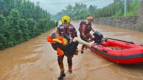 重庆垫江县暴雨已致6死、4.3万人受灾，直接经济损失8235万（组图） - 3