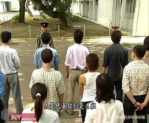 香港警队军装警察制服的变迁：从大头绿衣到全天候蓝色制服（组图） - 5