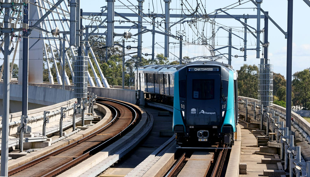 悉尼Metro出事了！上百名乘客被困隧道，有人惊恐发作…（组图） - 4