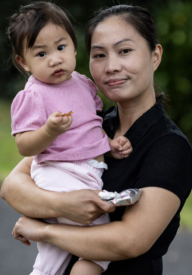 “相差20岁忘年恋被移民局认可”！亚裔女子在新西兰结婚生子两年拿到绿卡.....（组图） - 9