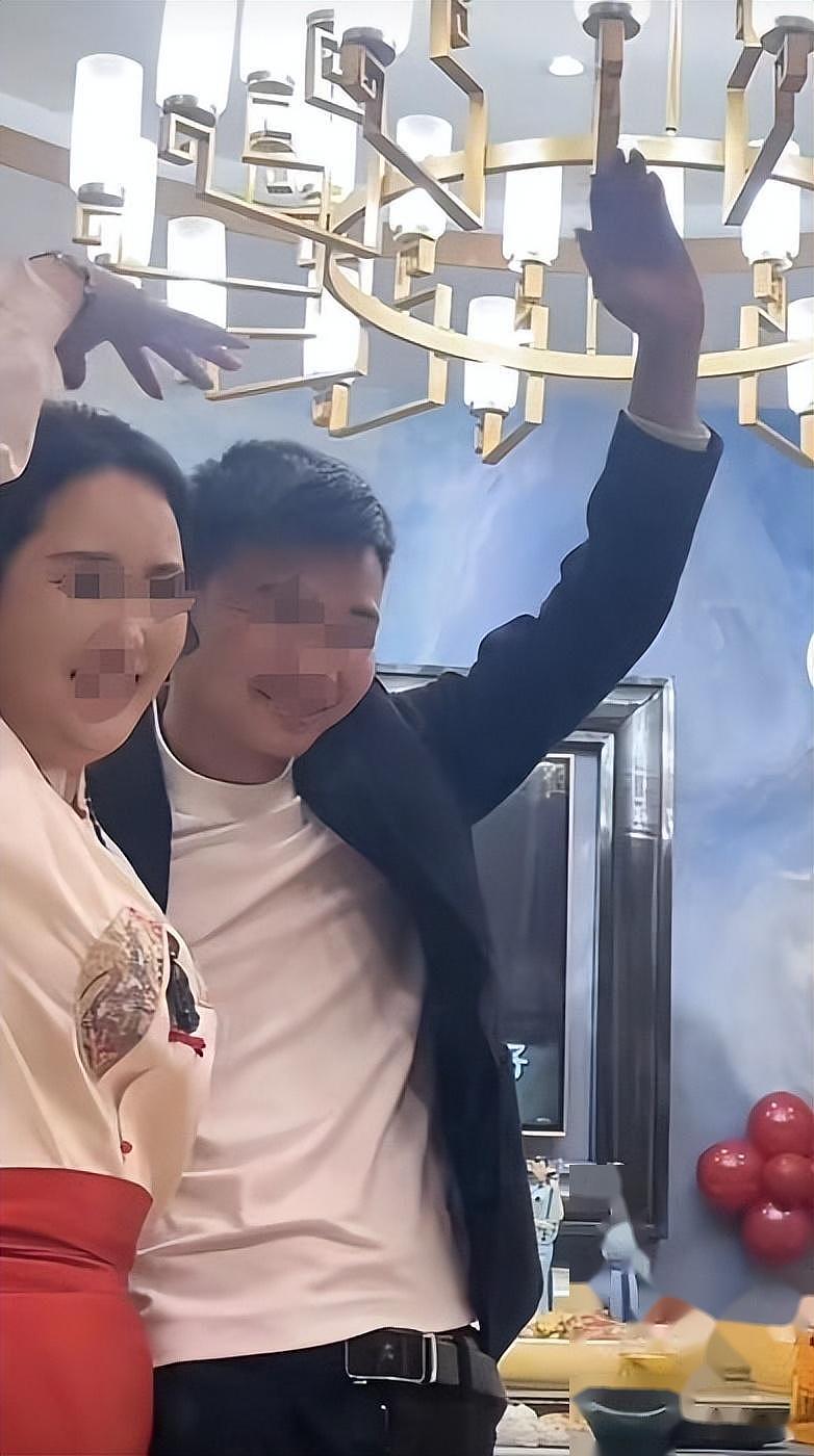 中国小伙新婚后发现妻子已50岁，有儿有孙无痛当爷爷，评论区炸锅（组图） - 20