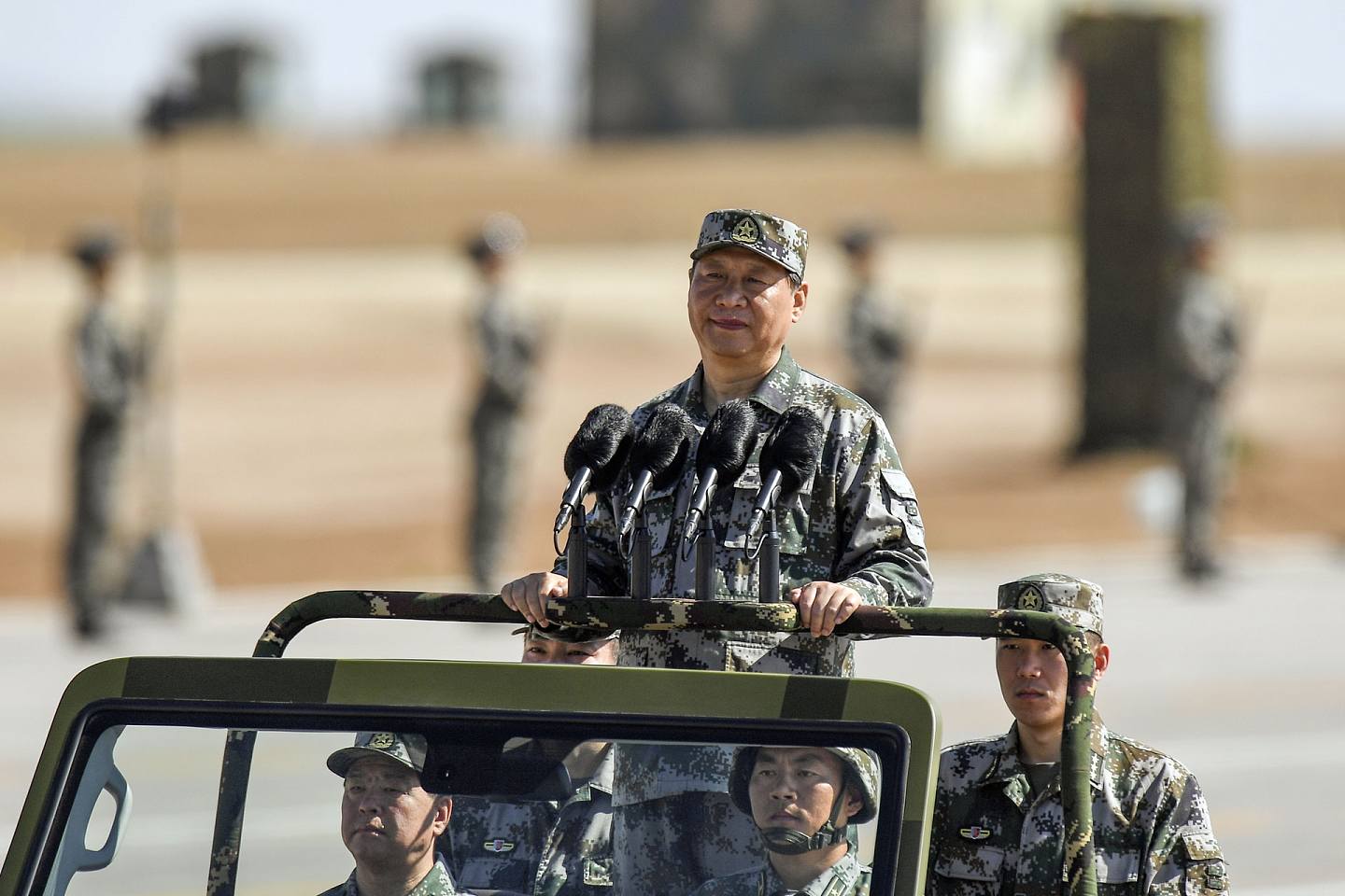 习近平： 重建国家武装力量，捍卫国家核心利益（组图） - 2