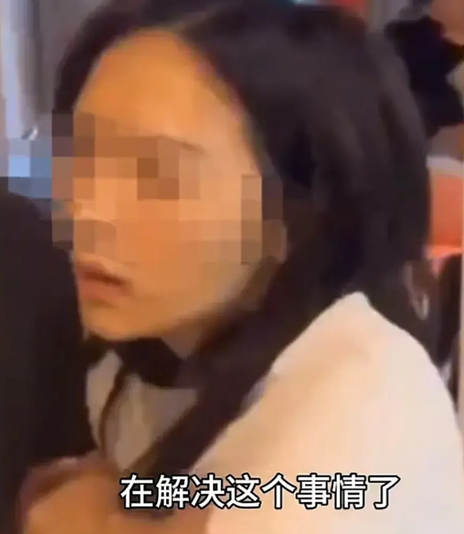 捉奸视频曝光！汕头医院院长出轨人妻，女方面容姣好身材妖娆，网友：难怪把持不住（视频/组图） - 3