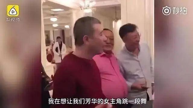 冯小刚内涵赵丽颖？曾让50位美女到家试镜，怒批苗苗太能装，选角如选妃（组图） - 21