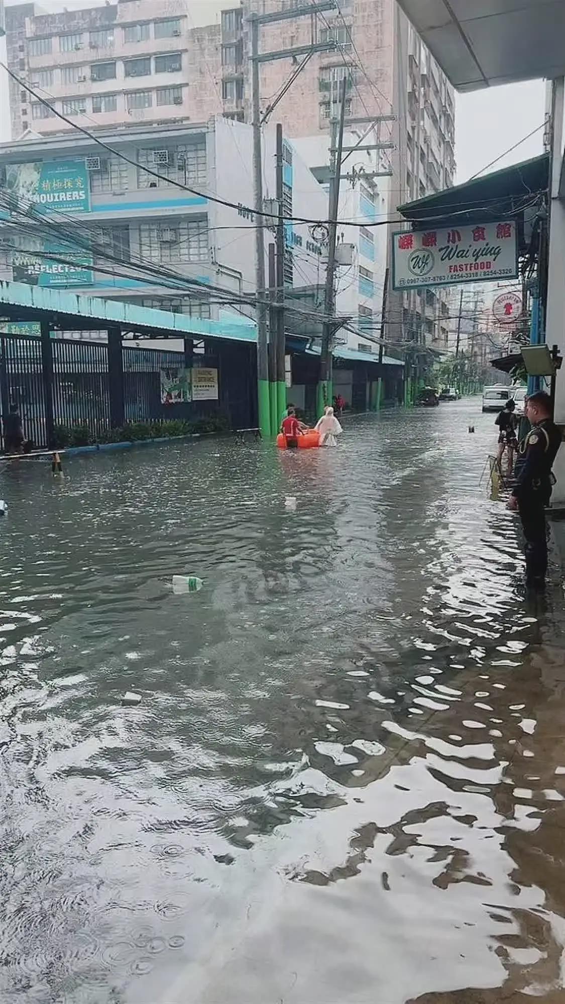 菲律宾首都进入灾难状态，当地华人：有人皮艇出行（组图） - 1