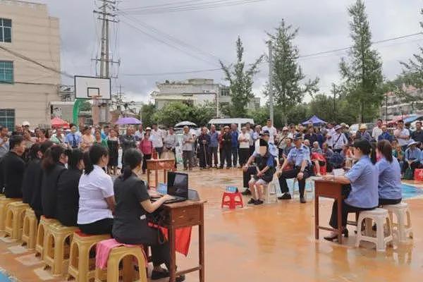 中国男子怒烧蚁窝引发山火，法院：造成巨额损失…（组图） - 2