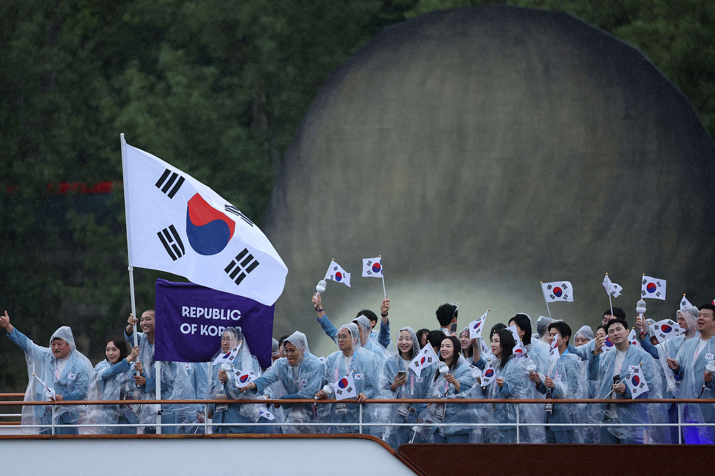 韩国气炸！巴黎奥运进场竟被报成朝鲜，国际奥会道歉了（图） - 1