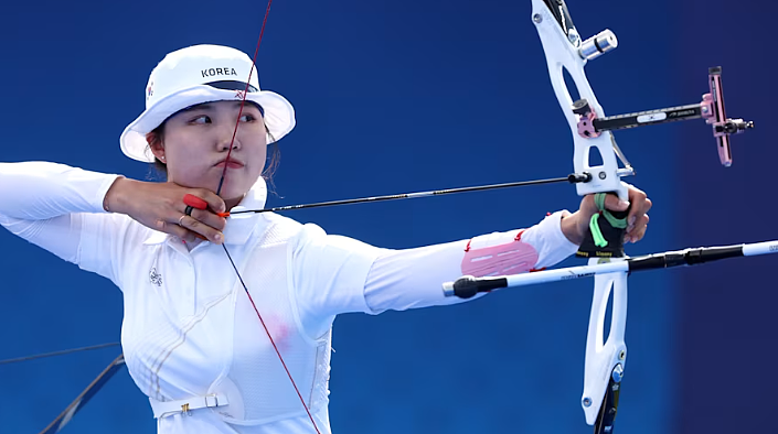 加国17岁女孩奥运夺金；奥运食物太难吃，鸡块都要抢；有一国被针对了？（组图） - 12