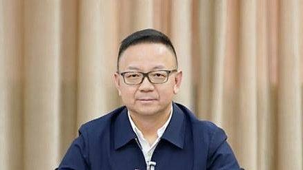 70后副部王勇被双开，通报首现“背离党中央对年轻干部的要求”（组图） - 1