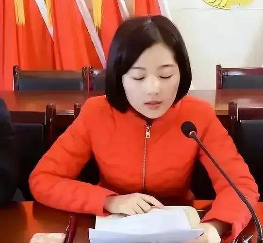 李佩霞人美声甜，大量私照曝光！曾被安排发布新春讲话视频（组图） - 3