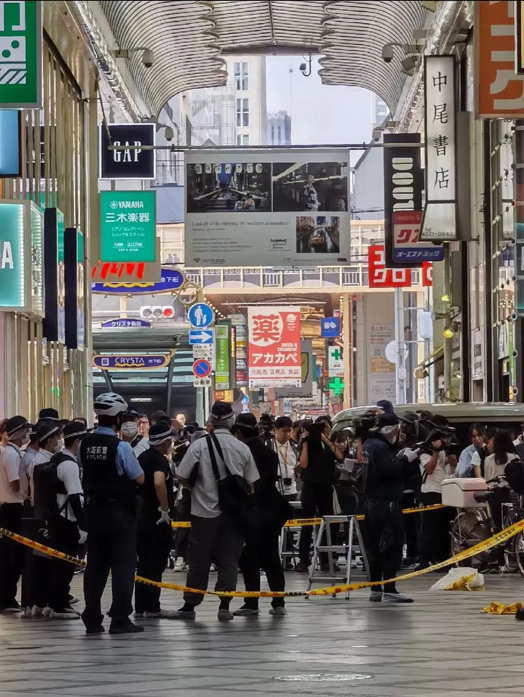 中国男子在大阪闹市区抢名表，捅伤日本店员致死！还想买机票逃走，机场被抓画面曝光（组图） - 21