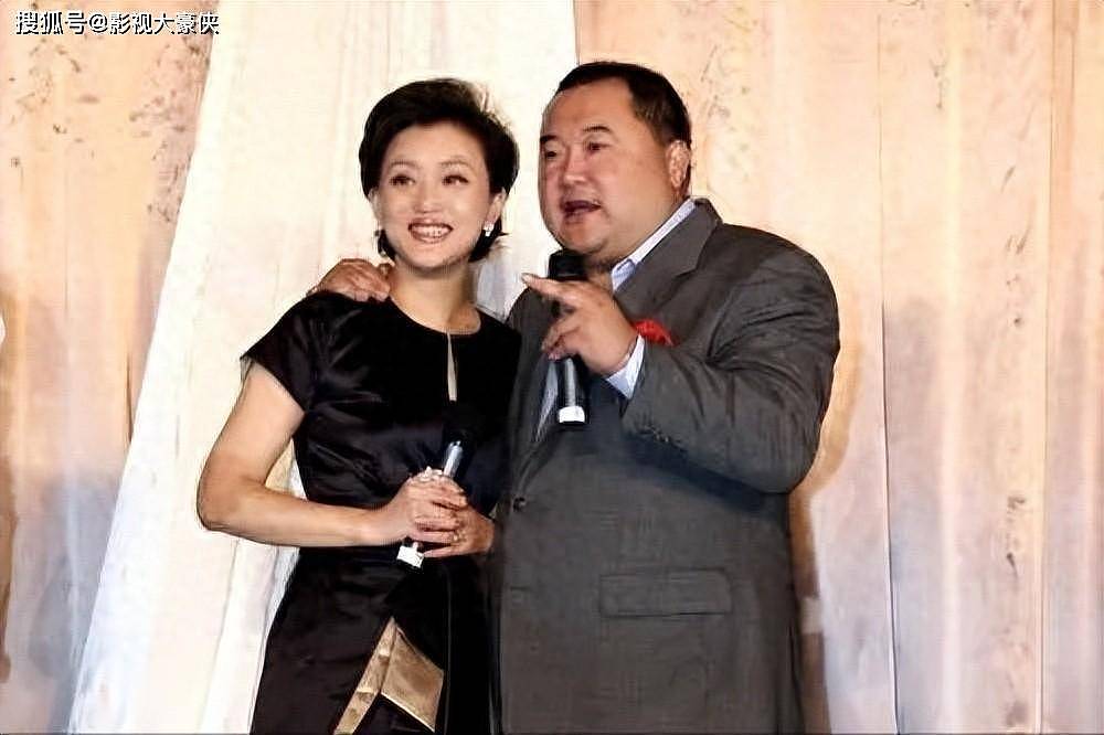 杨澜：为200斤百亿富豪与丈夫离婚，赴美多年如今现状如何（组图） - 21