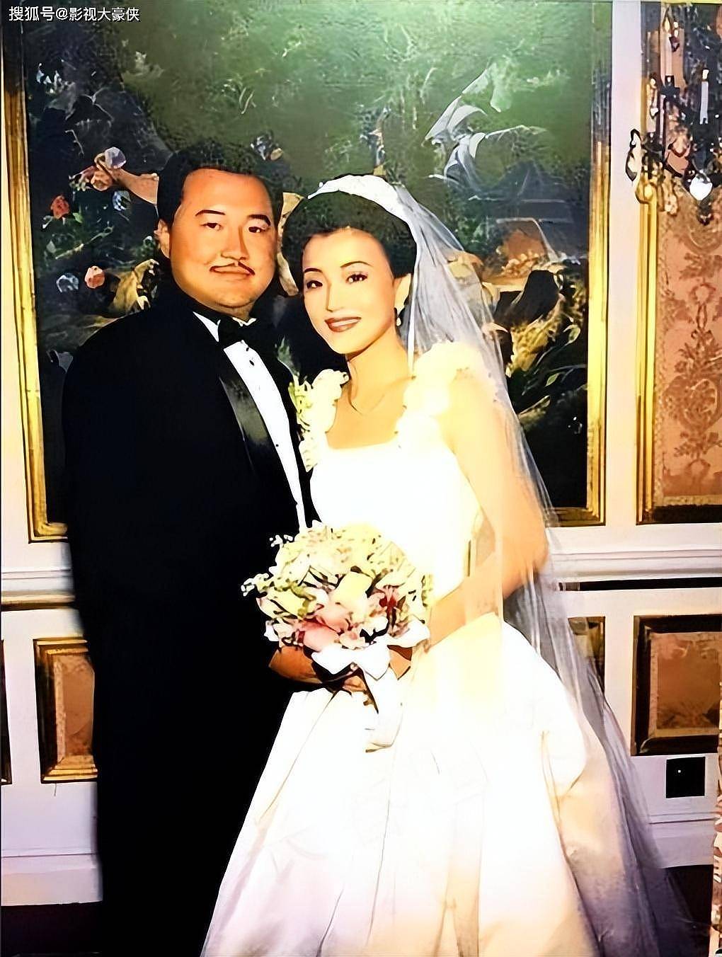 杨澜：为200斤百亿富豪与丈夫离婚，赴美多年如今现状如何（组图） - 3