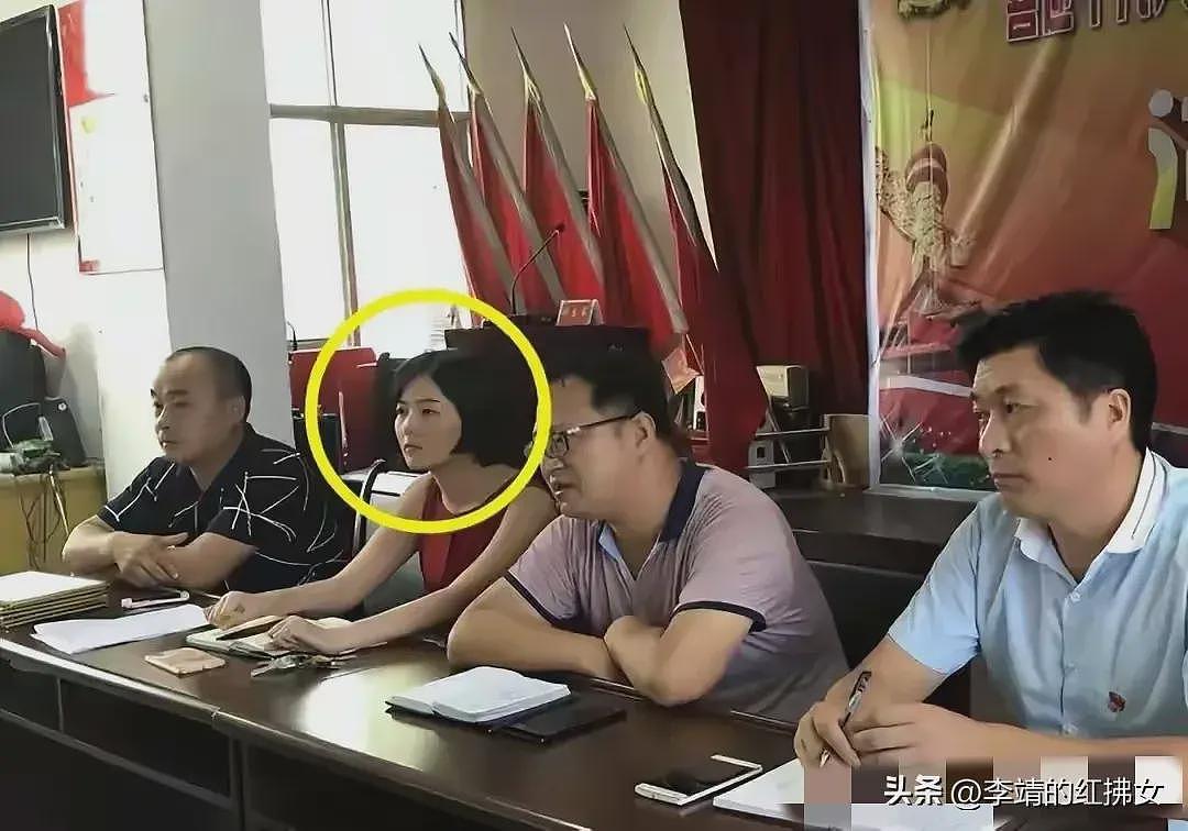 毛奇不止性侵这么简单，他一块手表八万多，李佩霞携带手机是亮点（组图） - 5