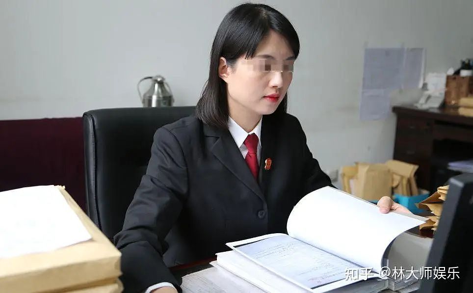 河南女法官被害：嫌犯诉求未被满足，杀人后服毒，评论区炸锅（组图） - 2