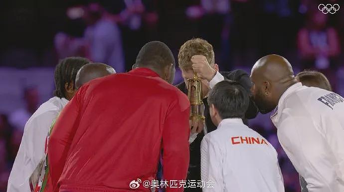 巴黎奥运会闭幕，中国登顶金牌榜！孙颖莎代表亚洲登台，汤姆·克鲁斯从天而降！4年后洛杉矶见（组图） - 23