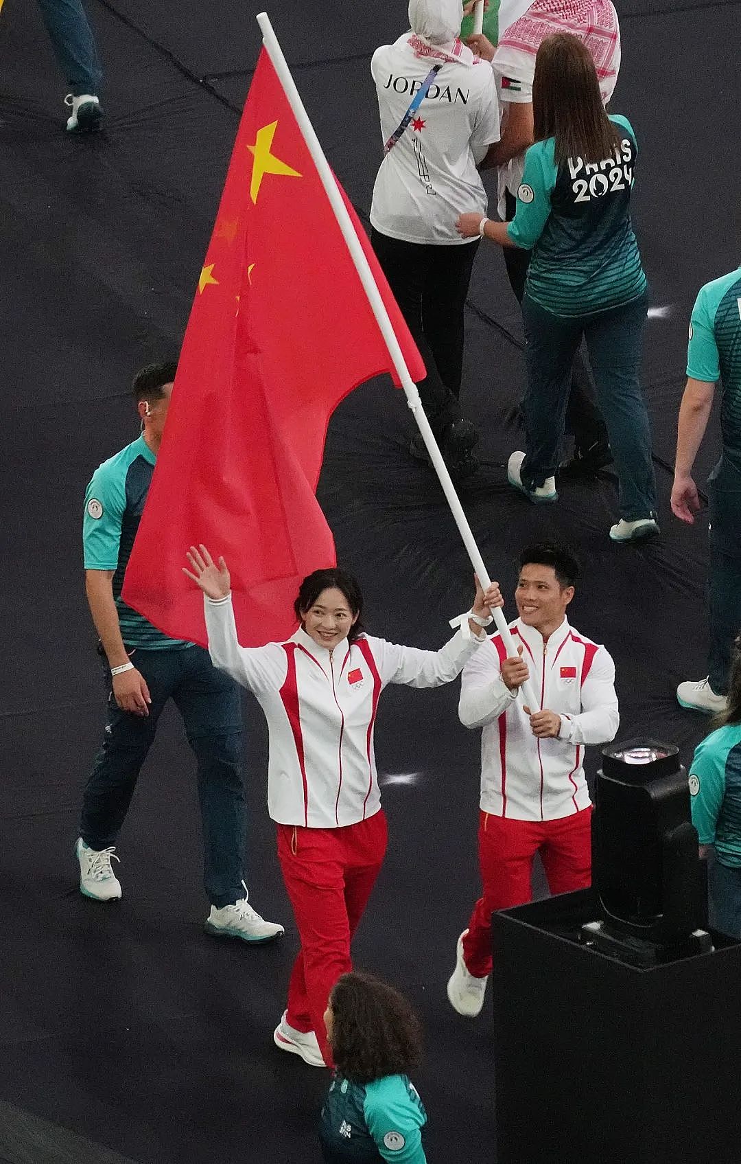 巴黎奥运会闭幕，中国登顶金牌榜！孙颖莎代表亚洲登台，汤姆·克鲁斯从天而降！4年后洛杉矶见（组图） - 8