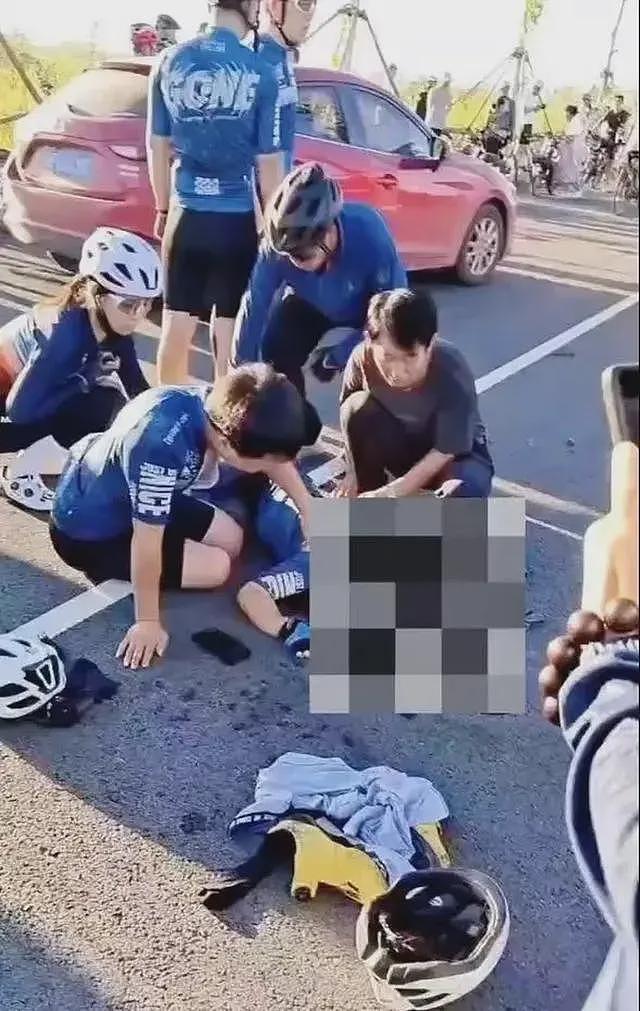 男孩跟随父亲骑行遭对向汽车碾压身亡，谁之过？（组图） - 2