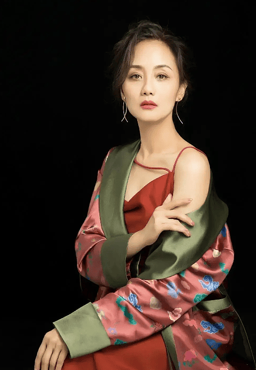 儿子是一线明星，女儿是奥运冠军，老公是富豪，58岁她成人生赢家（组图） - 4