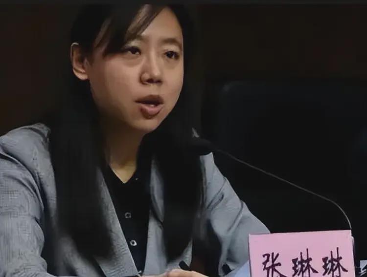 河南“赋红码”被处分女干部复出升职！官方回应，网友扒出新情况（组图） - 12