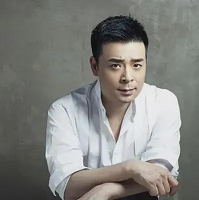 爸爸是老戏骨，妈妈是导演，出道37年不红，和初恋结婚24年零绯闻（组图） - 3