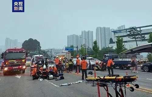 韩国两车相撞致5人遇难，据称其中3人是中国籍（组图） - 1