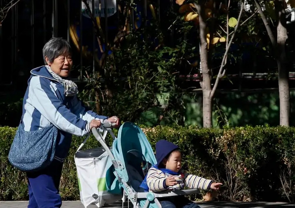 未富先老！人口加速萎缩，中国人将变得越来越孤独（组图） - 1