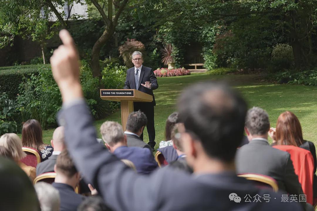 斯塔默喊话英国人：“准备过苦日子吧！”保守党怒批：“你就演吧！别拿民众当傻子”（组图） - 5