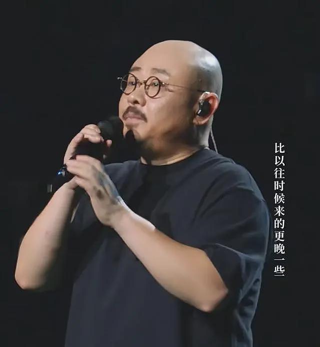 刀郎“复出”，线上演唱会被刷屏！超5000万人观看，网友：一开口回到彩铃时代（组图） - 1