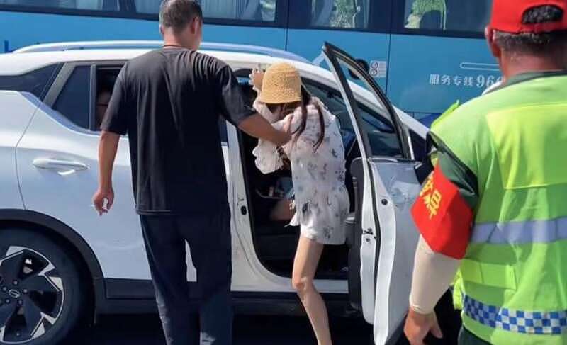 被泼妇辱骂殴打后续：“路虎女”老底被扒出来了（组图） - 2