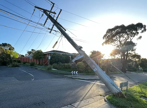 有人死亡，14万家庭断电，学校停课火车停运！墨尔本恐怖天灾继续，华人千万别出门（组图） - 21