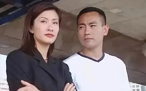 百亿媳妇官宣离婚？不肯生四胎身材走样，老公买上亿医院催生子？今净身出户彻底告别（组图） - 12