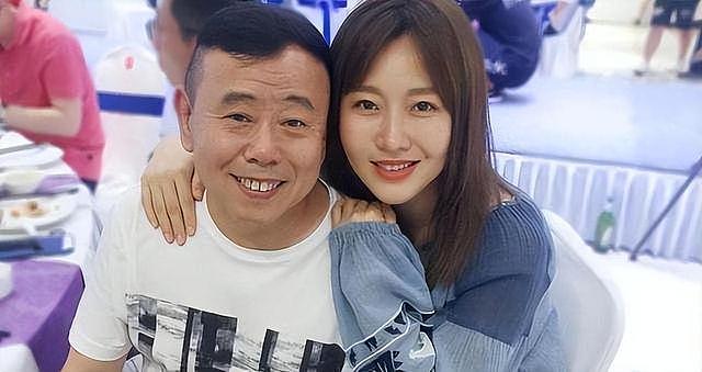 潘长江女儿潘阳：嫁10亿富豪，结婚10年，却为何一直带儿子住娘家（组图） - 9