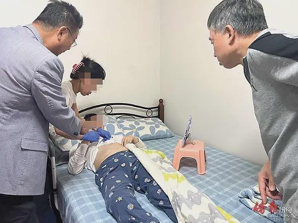 惨剧！华男餐馆做工遭顾客拳击头部昏迷，至今“头上还缺一块” 家庭陷困境（组图） - 4