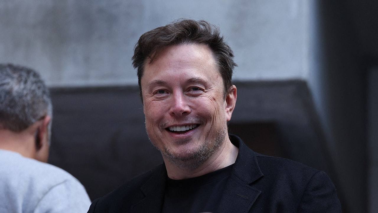 Elon Musk获看好2027年晋身全球首名1万亿美元富豪！黄仁勋也上榜（组图） - 1