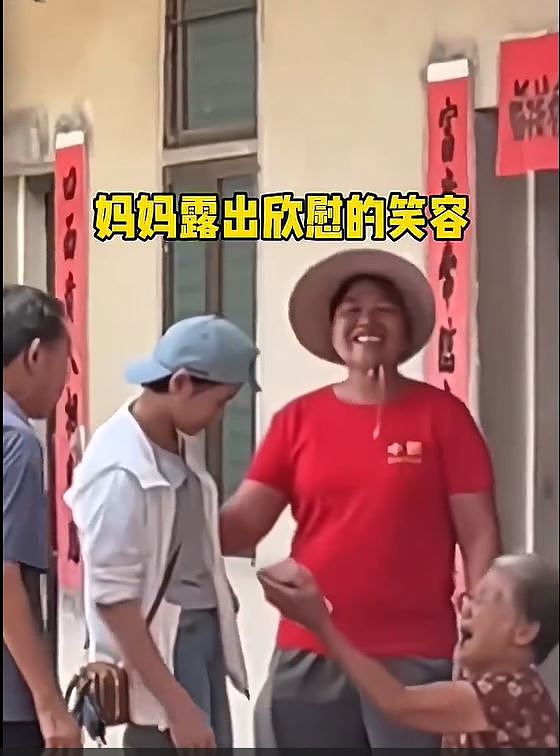 全红婵低调回湛江老家，拿出一叠钱孝敬奶奶（组图） - 9