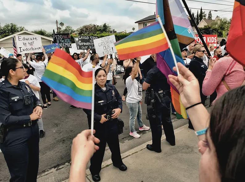 疯了！马斯克扬言要和泰勒·斯威夫特“生孩子”，难怪变性“女儿”隔空开撕父亲（组图） - 16