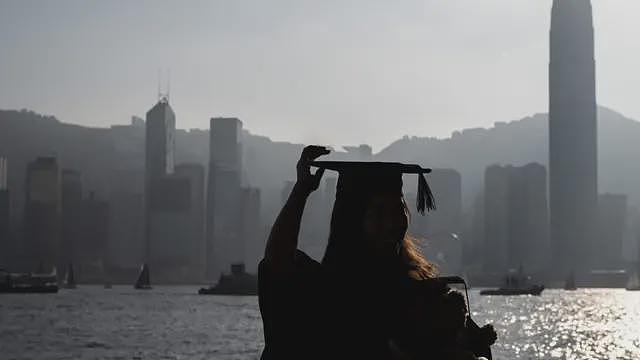 大学假学历风波：拆解中国学生天价“保录”背后的香港高校收生漏洞（组图） - 1