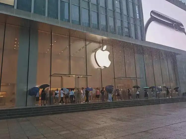 江苏一博主锁了十年的iPhone 4s终于能解锁了！网友：那时候才初中，好像以前的手机更耐用（组图） - 10