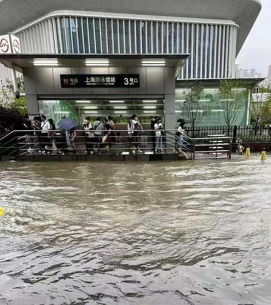 阳澄湖大闸蟹被台风吹上天？卖到300块一只（组图） - 1